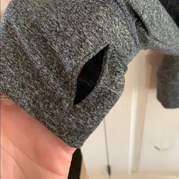 Victoria’s Secret Pink Athletic Pullover - Picture 3 of 3